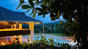 Commune18 Spa Resorts